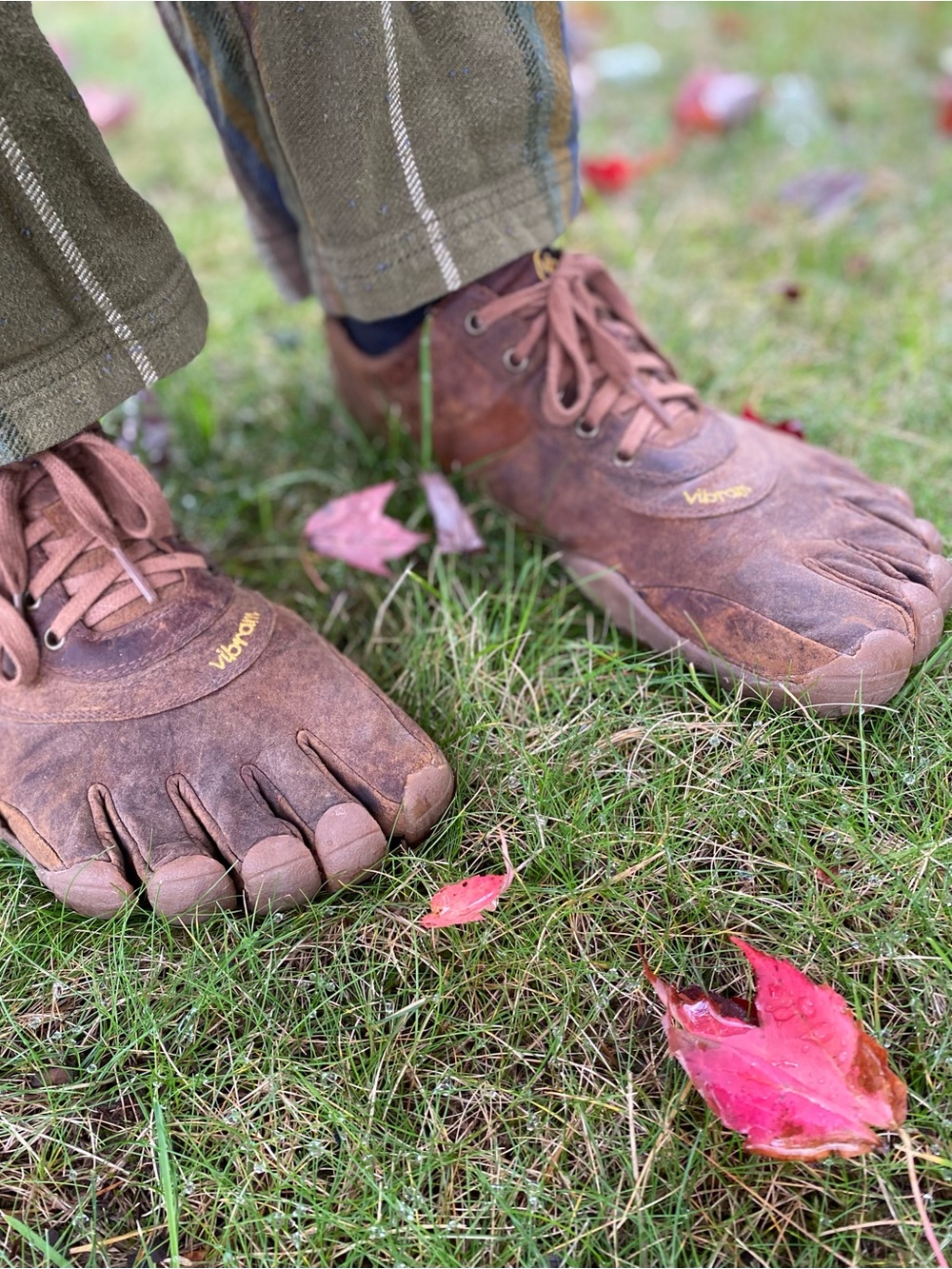 Vibram FiveFingers Men’s Brown leather Five-Toe Minimalist barefoot hiking Shoe